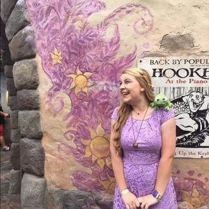 Meet your Posher, Emma